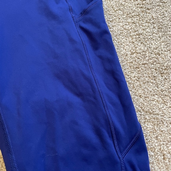 Cropped Lululemon Athletica leggings with pockets and drawstring - Picture 2 of 4